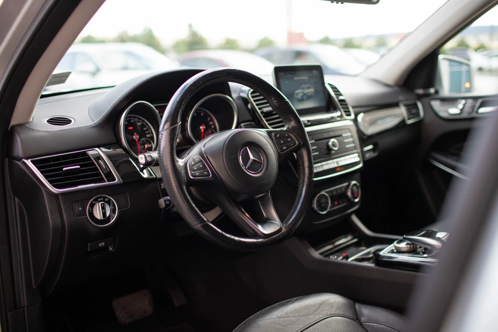 Mercedes-Benz GLS450 2018-4