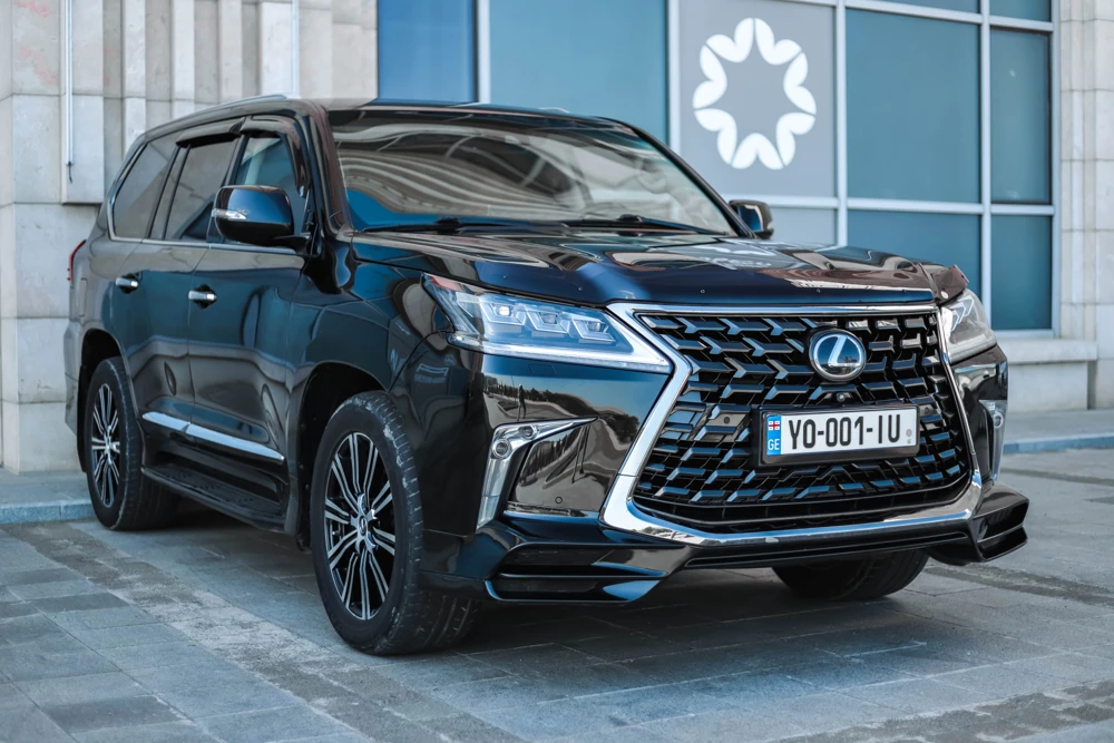 Lexus LX450D 2019-1
