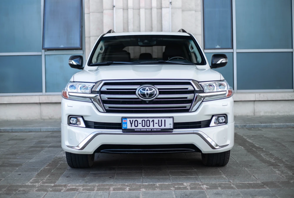 Toyota Land Cruiser 200 2018-4