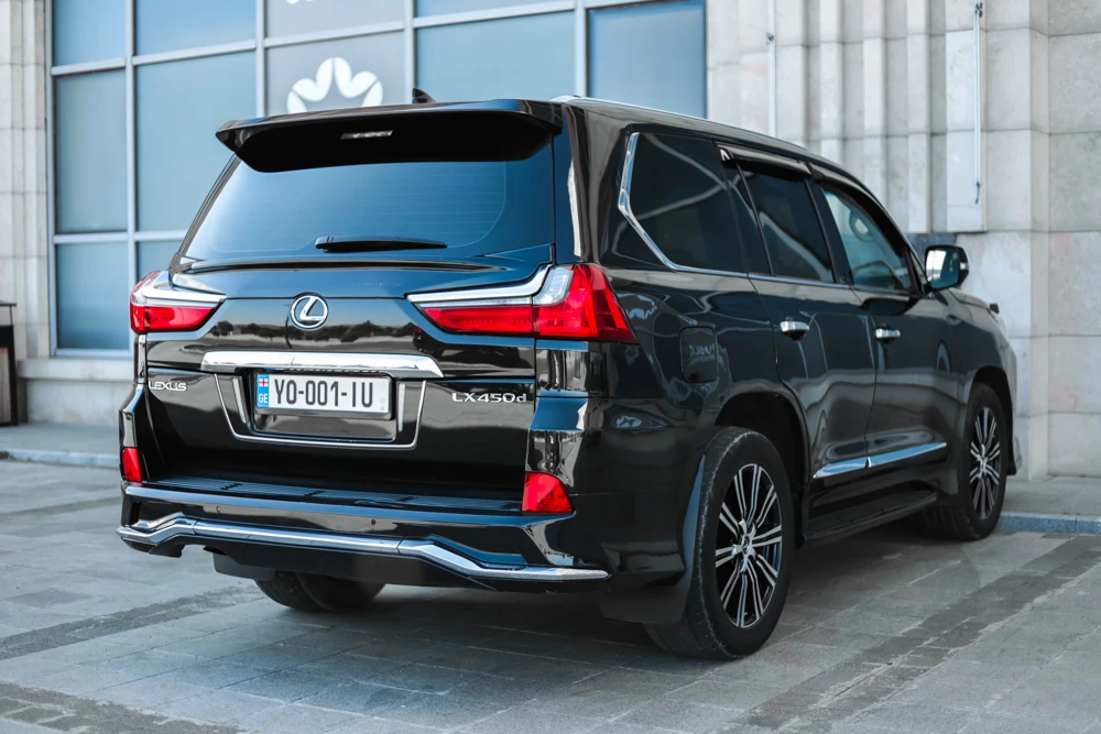 Lexus LX450D 2019-6