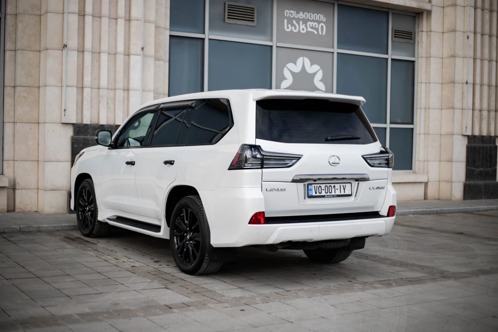 Lexus LX450D 2020-7